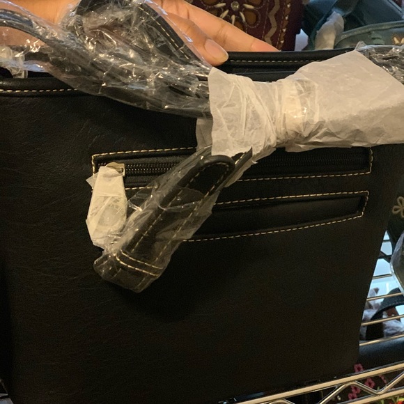 Montana west floral collection crossbody bag black - Picture 3 of 6